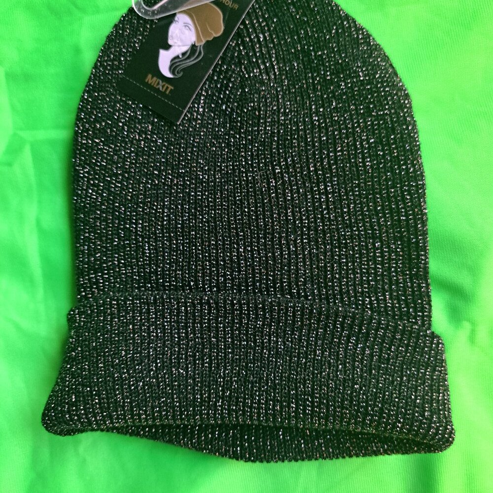 NWT Hat beanie style Black with silver and gold sparkles